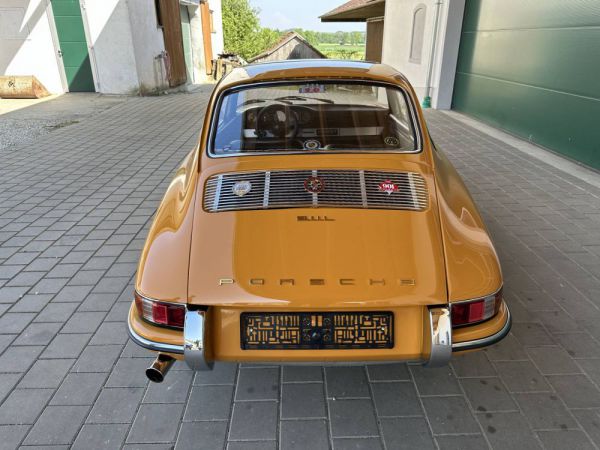 Porsche 911 2.0 L 1968 3738