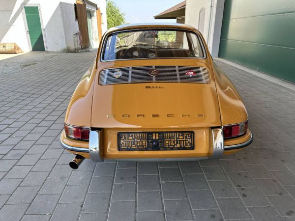 Porsche 911 2.0 L 1968 3740