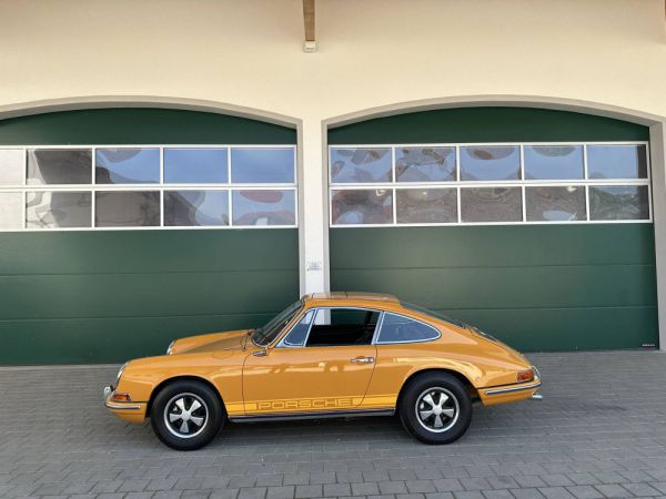 Porsche 911 2.0 L 1968 3741