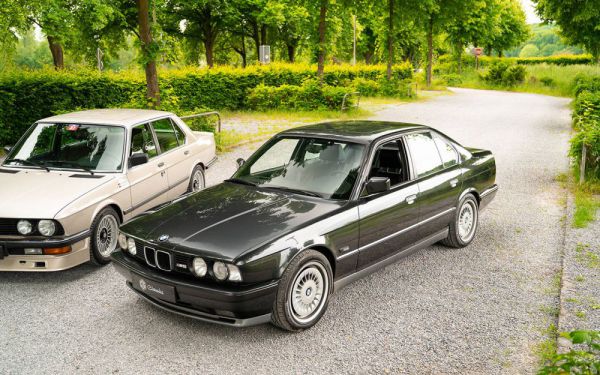 BMW M5 1992 73412