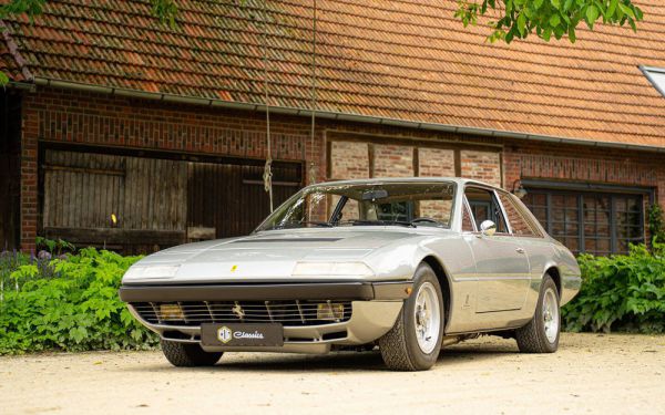 Ferrari 365 GT4 2+2 1973 74829