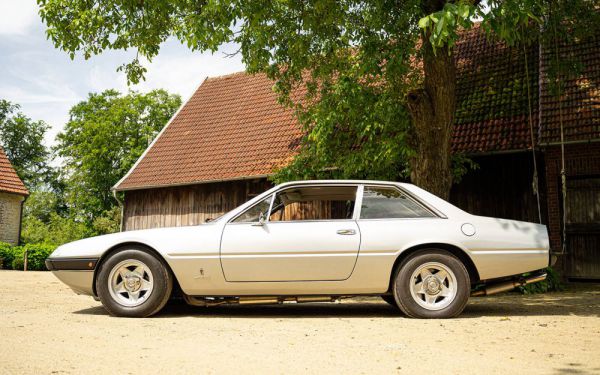 Ferrari 365 GT4 2+2 1973 74837