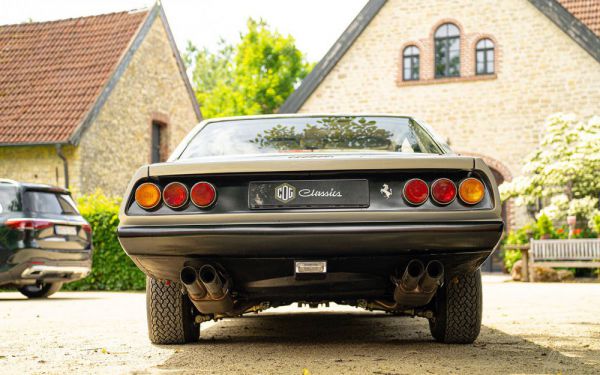 Ferrari 365 GT4 2+2 1973 74842