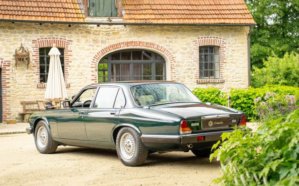 Jaguar XJ 12 1991 77587