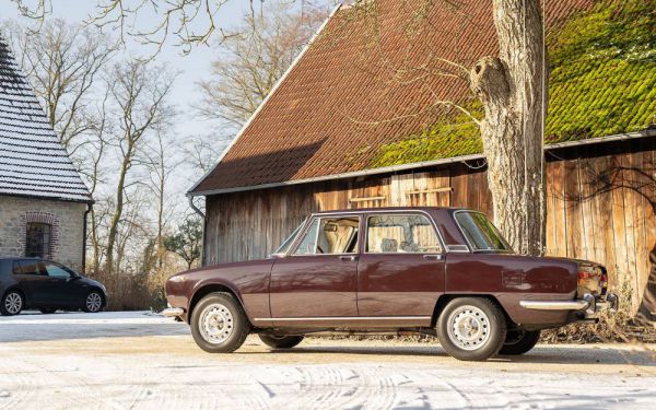 Alfa Romeo 2000 Berlina 1973