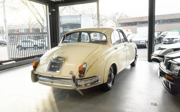 Jaguar Mk II 3.4 1966 90117