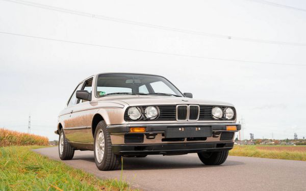 BMW 320i 1983 96244