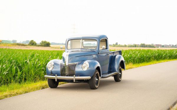 Ford V8 Model 46 Pick Up 1940