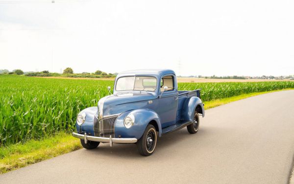 Ford V8 Model 46 Pick Up 1940 104661