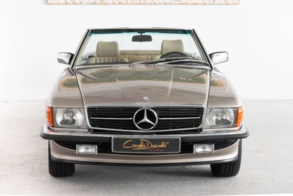 Mercedes-Benz 560 SL 1987 8521