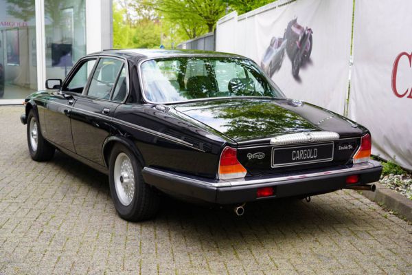 Daimler Double Six 1992 7266