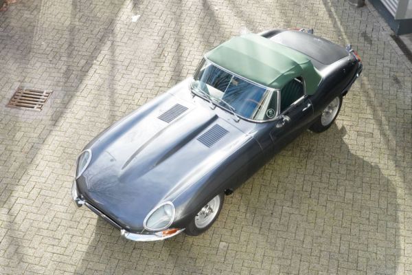 Jaguar E-Type 4.2 1965 7356