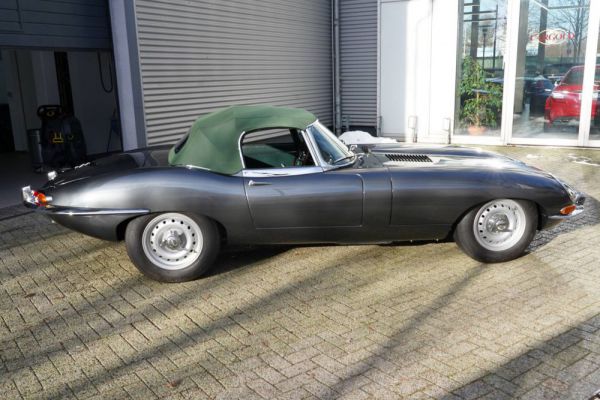 Jaguar E-Type 4.2 1965 7360