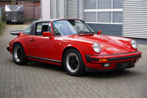 Porsche 911 Carrera 3.2 1988 7663