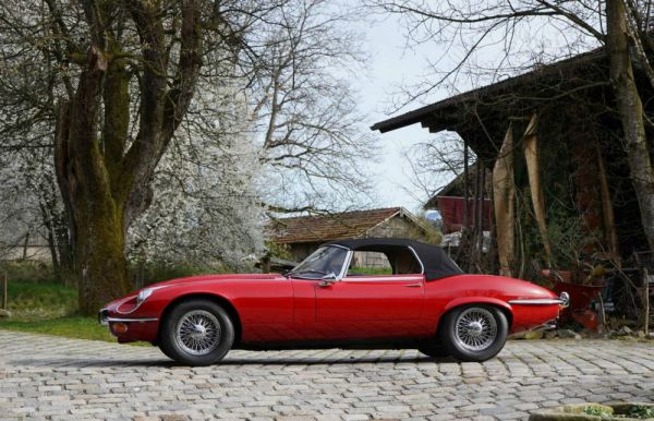 Jaguar E-Type V12 1972 7715