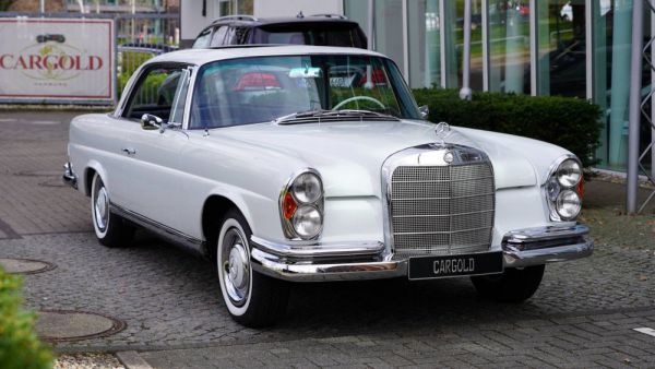 Mercedes-Benz 250 SE 1966 7762