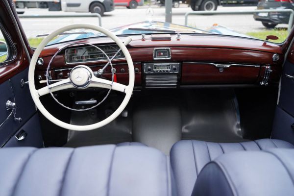 Mercedes-Benz 220 S 1957 7785