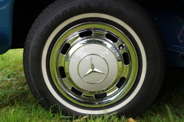 Mercedes-Benz 220 S 1957 7791