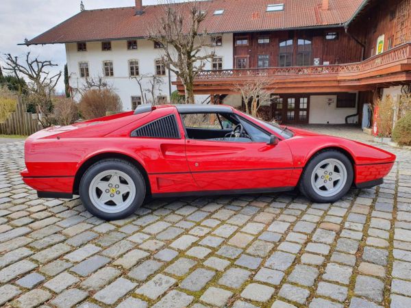 Ferrari 208 GTS Turbo 1988 81587