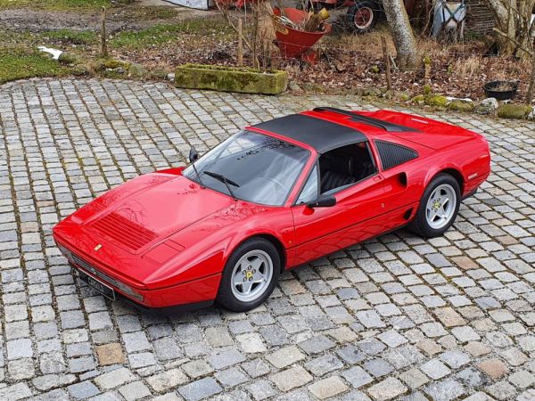 Ferrari 208 GTS Turbo 1988 81589