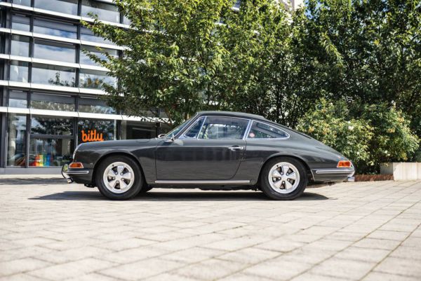 Porsche 911 2.0 1967 9204