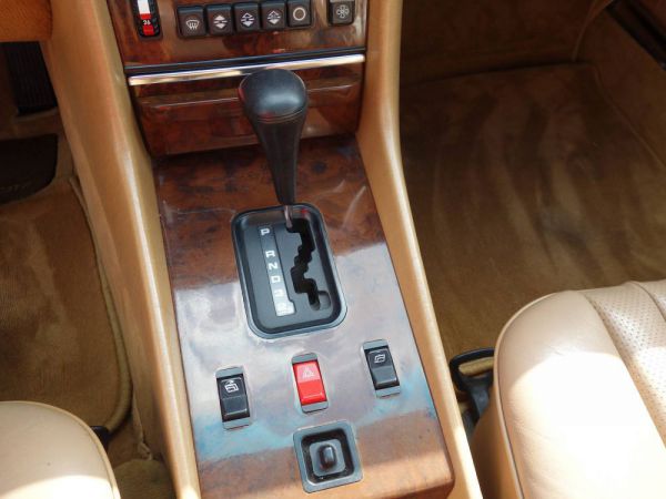 Mercedes-Benz 560 SL 1986 14381