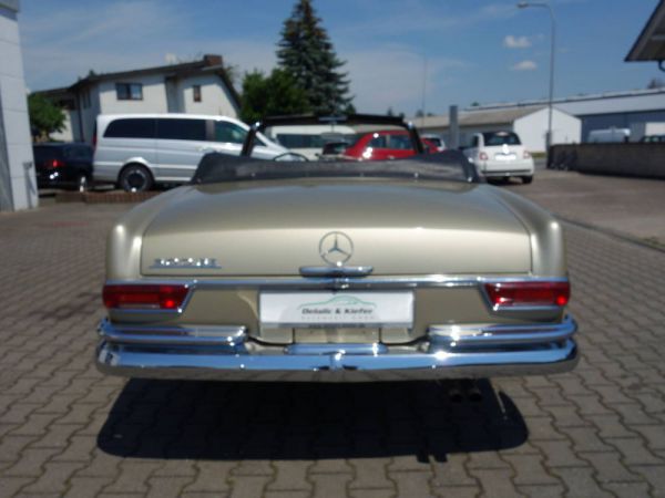 Mercedes-Benz 300 SE 1964 14391