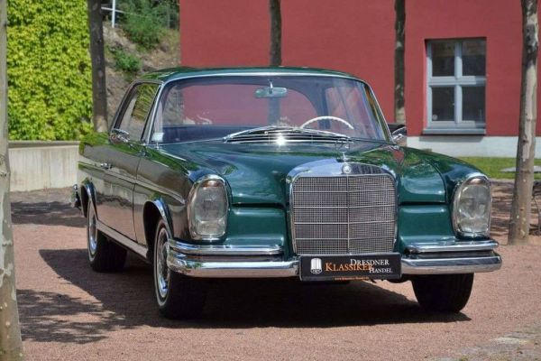 Mercedes-Benz 250 SE 1966 15009