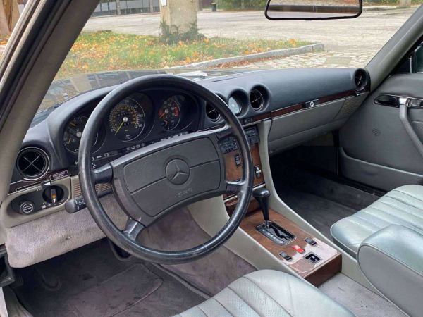 Mercedes-Benz 560 SL 1986 15101