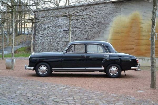 Mercedes-Benz 220 a 1956 15112