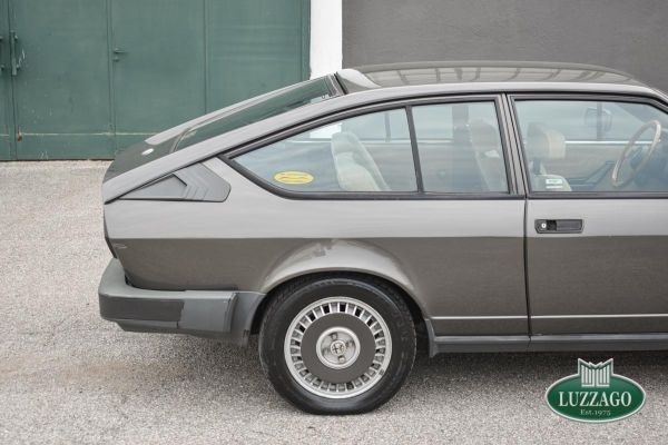 Alfa Romeo Alfetta GTV 2000 1981 105583