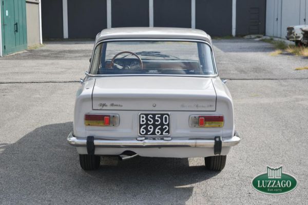 Alfa Romeo Giulia Nuova Super 1600 1974 60429