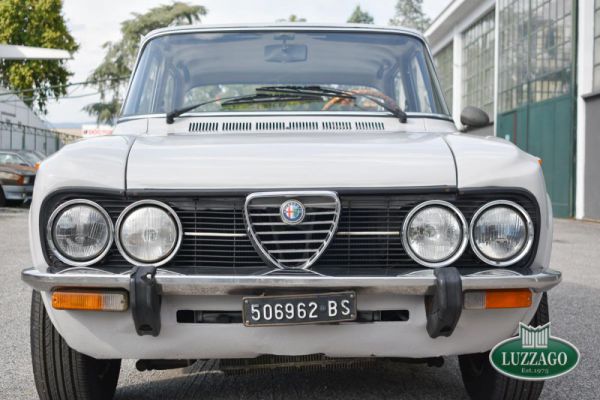 Alfa Romeo Giulia Nuova Super 1600 1974 60436