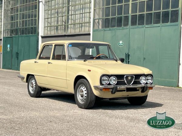 Alfa Romeo Giulia Nuova Super 1300 1975