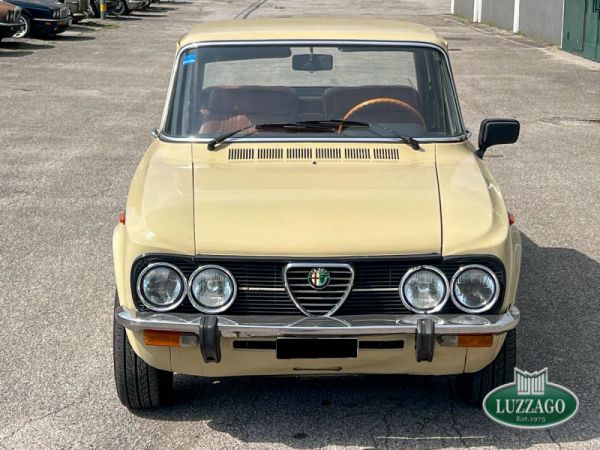 Alfa Romeo Giulia Nuova Super 1300 1975 60437