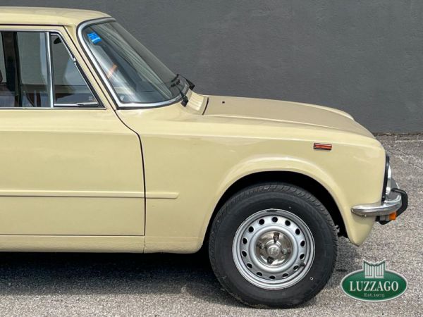 Alfa Romeo Giulia Nuova Super 1300 1975 60445