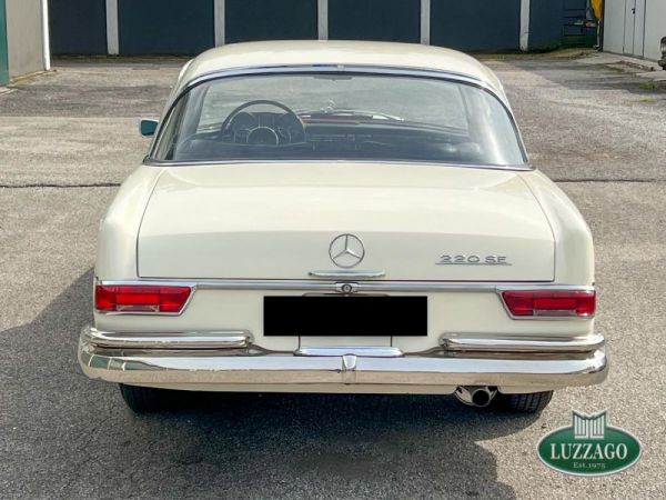 Mercedes-Benz 220 SE b 1966 68770