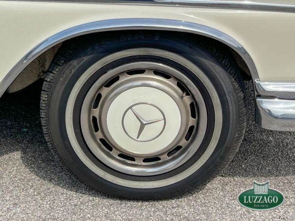 Mercedes-Benz 220 SE b 1966 68777