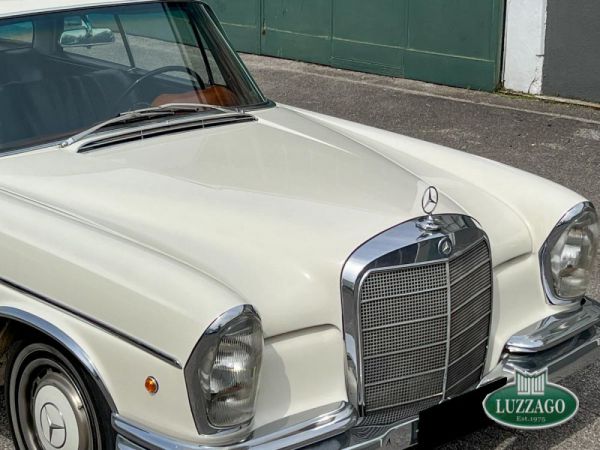 Mercedes-Benz 220 SE b 1966 68779