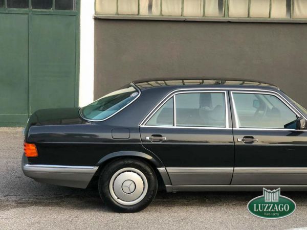 Mercedes-Benz 300 SE 1988 68869