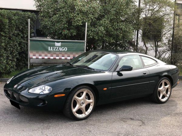 Jaguar XK8 R 4.0 Coup 2000