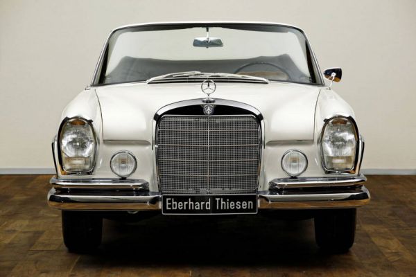 Mercedes-Benz 300 SE 1963 79142