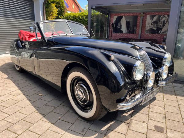 Jaguar XK 120 DHC 1954 77701