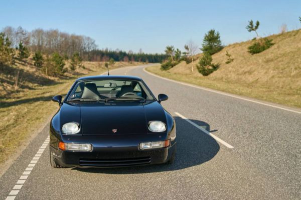 Porsche 928 GTS 1992 24812