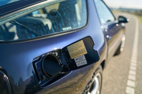 Porsche 928 GTS 1992 24820