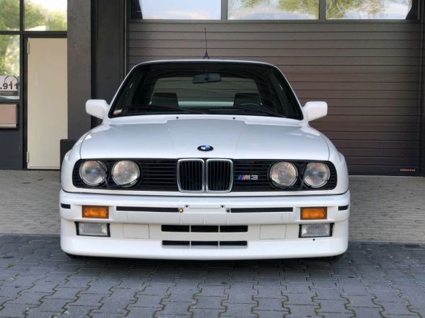 BMW M3 1987