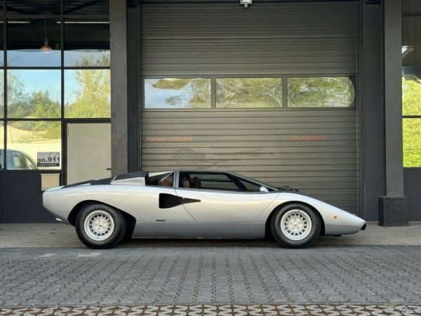 Lamborghini Countach LP 400 1975 102128