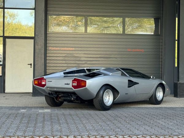 Lamborghini Countach LP 400 1975 102132