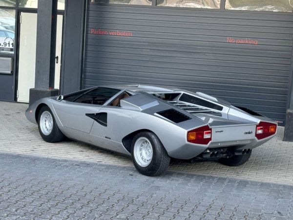 Lamborghini Countach LP 400 1975 102135