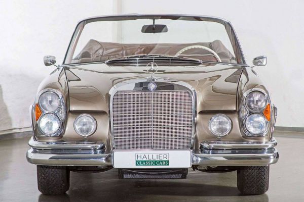 Mercedes-Benz 300 SE 1964 25160